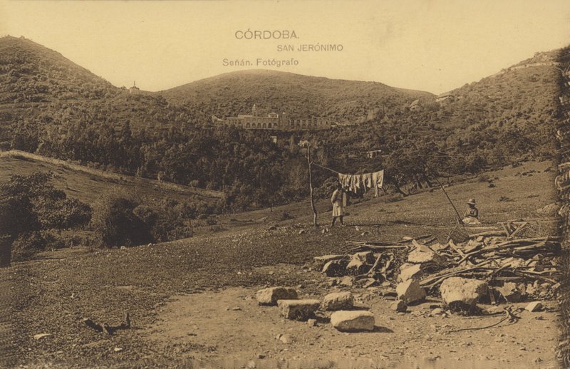 Klasztor San Jeronimo, Kordoba, Hiszpania (zdjęcie czarno-białe) autorstwa Spanish Photographer