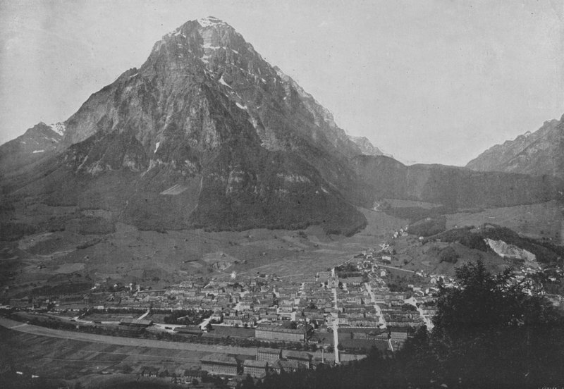 Glarus, widok ogólny i Glaernisch (zdjęcie czarno-białe) autorstwa Swiss Photographer
