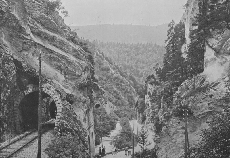 Wąwóz Moutier (zdjęcie czarno-białe) autorstwa Swiss Photographer