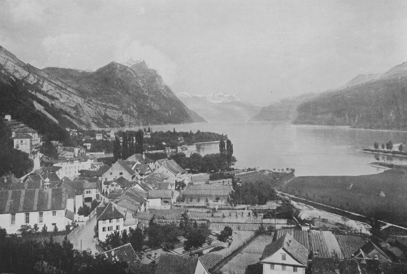 Weesen, Lac de Wallenstadt (zdjęcie czarno-białe) autorstwa Swiss Photographer