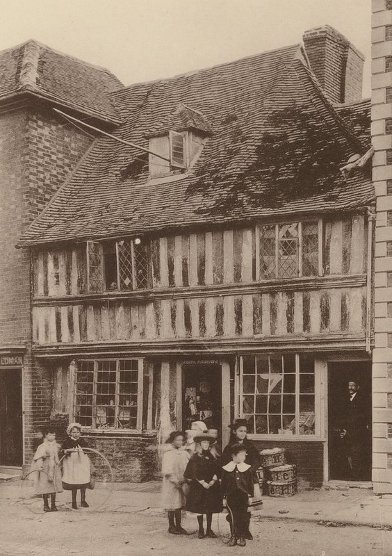 W Tenterden, Kent (zdjęcie czarno-białe) autorstwa William Galsworthy Davie