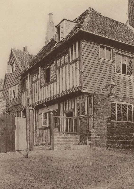 Mermaid Inn, Rye, Sussex (zdjęcie czarno-białe) autorstwa William Galsworthy Davie