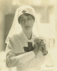 Lady Duff-Gordon jako pielęgniarka (odbitka platynowa)