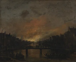 Ogień w Amsterdamie nocą