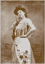 Emma Calvé jako Carmen