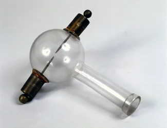 Pistolet elektryczny Alessandro (Alexandre) Volta używany do zapalania metanu. Muzeum Nauki i Techniki, Mediolan.