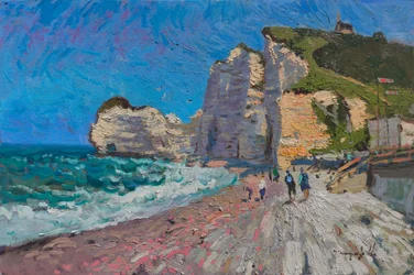 Słoneczne klify nad plażą w Etretat