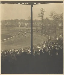 Idąc na pocztę, Morris Park, 1904.
