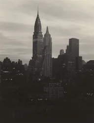 Nowy Jork z 405 East 54th Street