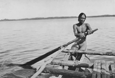 Rybak na swoim kajaku, ok. 1890, 1910 r.