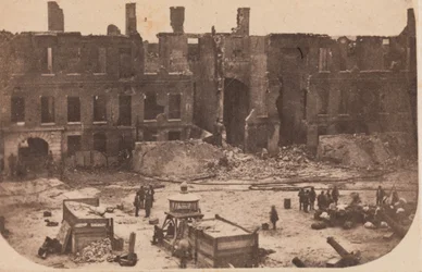 Ewakuacja Fortu Sumter, kwiecień 1861, kwiecień 1861.