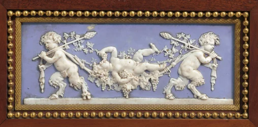 Panel z konsoli Napoleona III, w stylu Jakuba, Maison Millet, Paryż, ok. 1865 (nastawa jasperowa, mahoń i intarsja na ormolu) (detal z 362841)