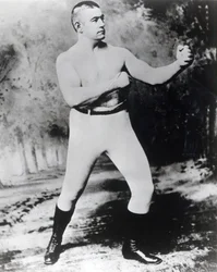 John L. Sullivan (zdjęcie b/w)