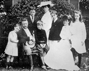 Prezydent Theodore Roosevelt z żoną i rodziną
