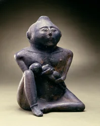Butelka z wizerunkiem matki karmiącej, kultura Cahokia, okres Missisipi, 1200-1400 (ceramika)
