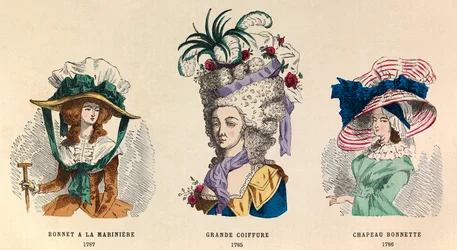 Od lewej do wrony: Hat a la Marinerere w 1787 r.; Grande Hairstyle z 1785 i Hat Bonnette z 1786 - kolekcja prywatna