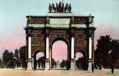 Paryż: widok na Łuk Triumfalny du Carrousel zrealizowany przez Pierre