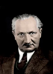 Portret Martina Heideggera (1889-1976), niemieckiego filozofa.