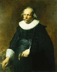Portret dżentelmena, w ujęciu trzy czwarte, w czarnym stroju z białym kołnierzem i mankietami, przy stole z zegarkiem
