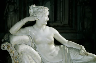 Paulina Borghese jako Wenus Zwycięska, biały marmur