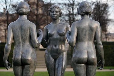 Ogród Tuileries, Aristide Maillol, Trzy Gracje, Paryż, Francja (zdjęcie)