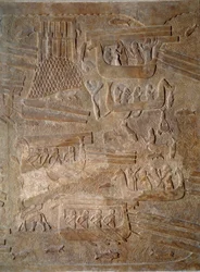Sztuka Mezopotamii (Asyria): dziedziniec pałacu asyryjskiego króla Sargona II (721 - 705 p.n.e.), transport drewna cedrowego z Libanu. Paryż, Musée du Louvre