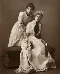Brytyjskie aktorki Eweretta Lawrence i Grace Otway w On Change, 1886