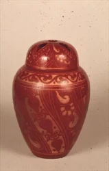 Doniczka i pokrywka w miedzianym połysku, ok. 1905-15 (ceramika)