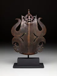 Ozdoba nakrycia głowy wojownika: figura czołowa