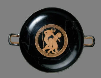 Czerwonofigurowy kylix przedstawiający mężczyznę i kobietę kochających się (ceramika)