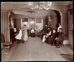 Recital w sali muzycznej hotelu Janer