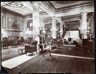 Sala recepcyjna w Hotelu Majestic, 1902 (odbitka żelatynowa)