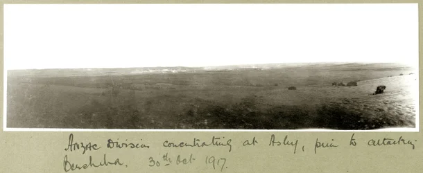 Dywizja ANZAC koncentrująca się w Asluj przed atakiem na Beer-Szebę, 20 października 1917 r.