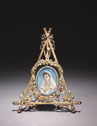 Trójkątna ramka z portretem carycy Aleksandry Fiodorownej, 1896-1908