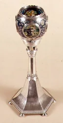 Emaliowana lampa Plique-a-jour, 1905-12 (metal i emalia)