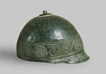 Hełm italo-celtycki, III wiek p.n.e. (brąz)