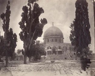 Kopuła na Skale na Haram al Sharif w Jerozolimie, od południa, 1870