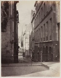 Rue Jean-de-Beauvais. Widok z Rue des Écoles w kierunku Boulevard Saint-Germain, w trakcie budowy