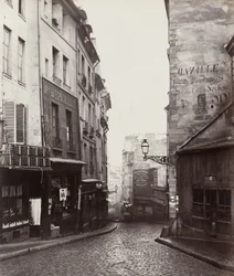 Rue de la Montagne-Sainte-Geneviève w pobliżu skrzyżowania Rue Laplace