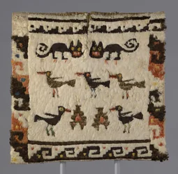 Tunika z piórami, 1470-1532 r.