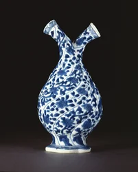 Niebiesko-biała podwójna butelka w europejskim szkle, okres Kangxi (1662-1722) (porcelana)