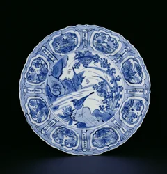 Niebiesko-biała tablica kraak z namalowanymi ptakami w krajobrazie, znak Czapla, Wanli, 1595-1605 (porcelana) (patrz 205991)