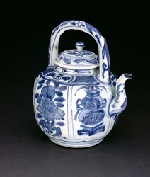 Niebiesko-biały dzban na wino kraak, Wanli, 1590-1610 (porcelana)