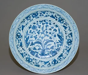 Naczynie duże, koniec XIV w. (porcelana)