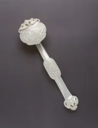 Berło Ruyi (kamień seledynowy) (szczegóły patrz 241131 i 241132)