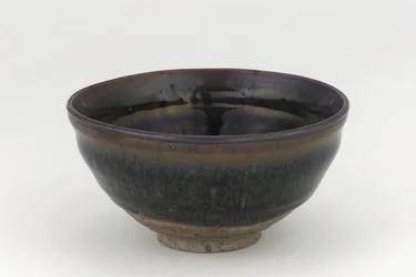 Miseczka do herbaty w stylu Jian ware, Nanping, prowincja Fujian, dynastia Southern Song lub Yuan, XIII-XIV w. (ceramika)