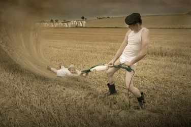 Surrealistyczny odkurzacz polowy