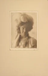[Portret kobiety w kostiumie].