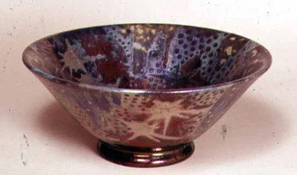 Miska z połyskiem, 1890 (ceramiczna)