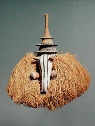 Maska zoomorficzna (drewno i włókno) (patrz również 181650, 181651)